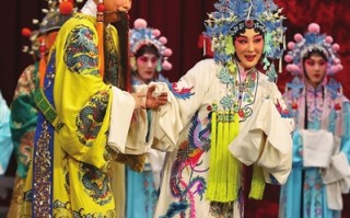 京剧梅妃剧情介绍，京剧梅妃剧情介绍全集